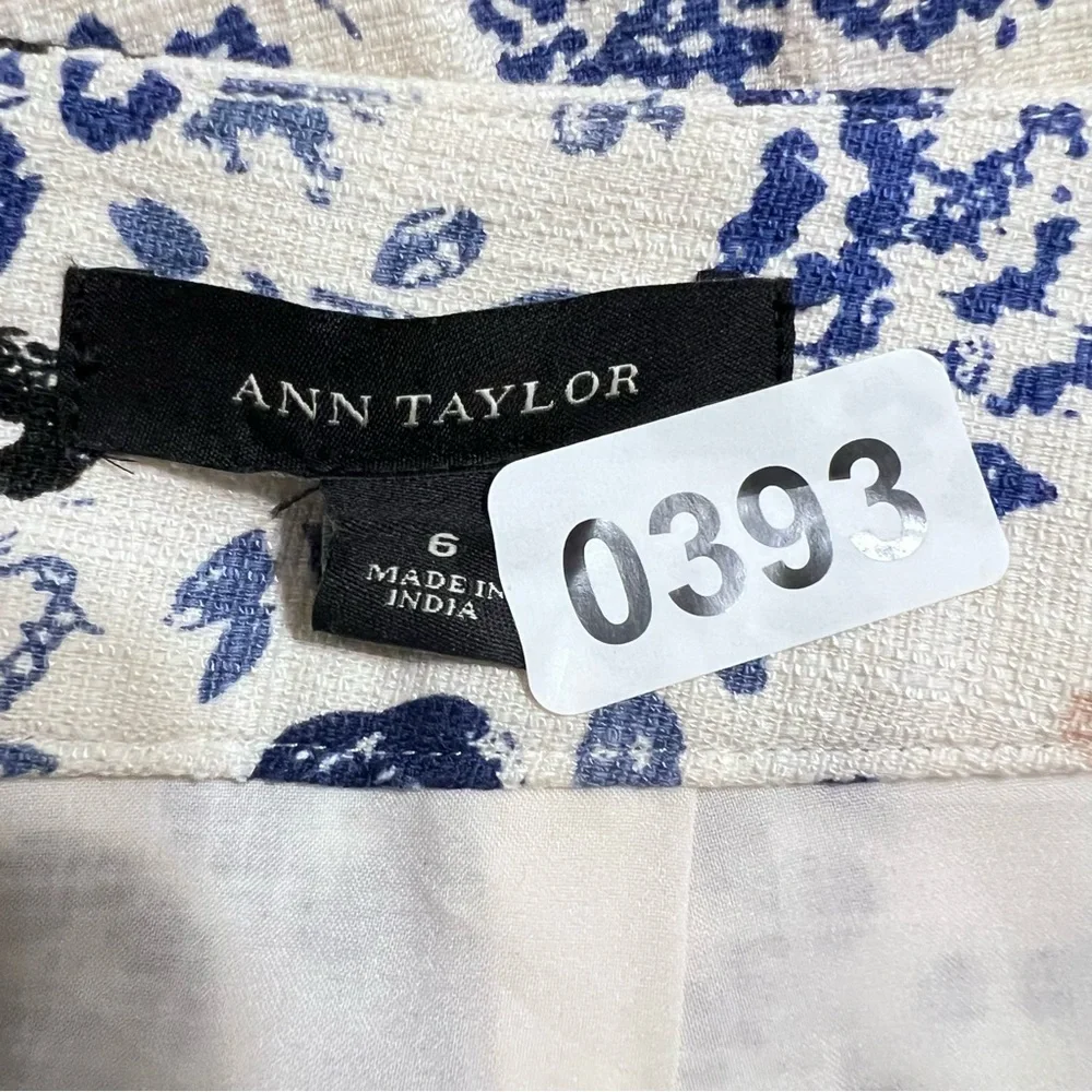 Ann Taylor Cream Pencil Skirt Knee-Length Work Floral Lined Cotton Elevate Work